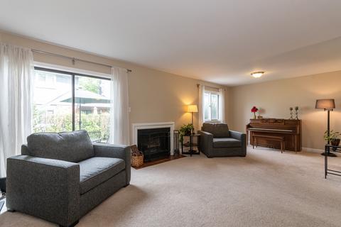 1476 Blackburn St, Wheaton, IL 60189 photo 10