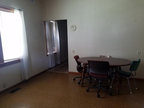 102 Linn St, Benson, IL 61516 photo 9