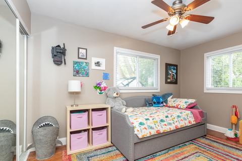 215 Bode Rd, Hoffman Estates, IL 60169 photo 12