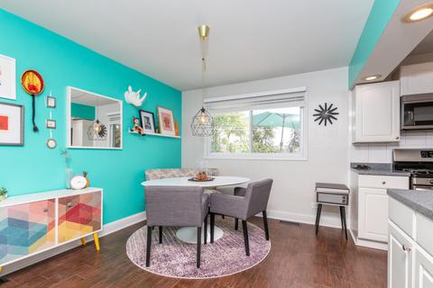 215 Bode Rd, Hoffman Estates, IL 60169 photo 6