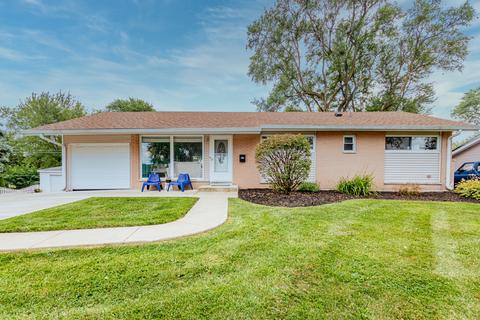 215 Bode Rd, Hoffman Estates, IL 60169 photo 1