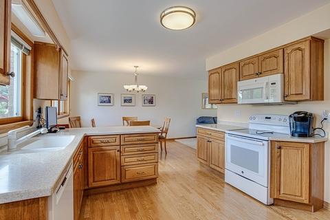245 Hatlen Ave, Mount Prospect, IL 60056 photo 10