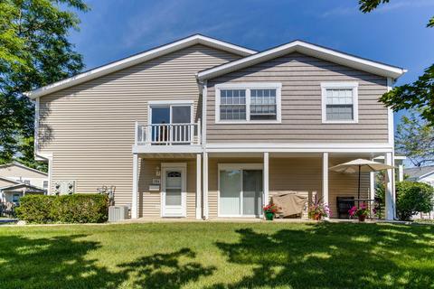 1324 Braver Ct #100D, Wheeling, IL 60090 photo 2
