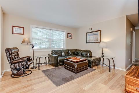 1324 Braver Ct #100D, Wheeling, IL 60090 photo 6