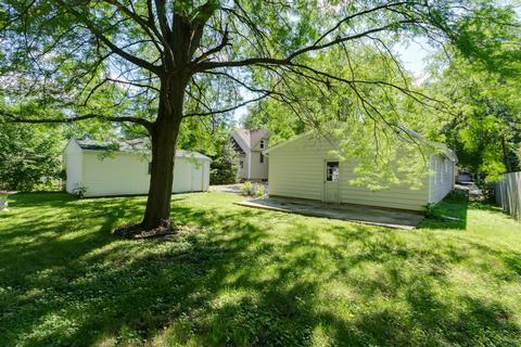 702 N Linden St, Normal, IL 61761 photo 3