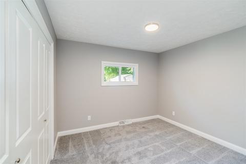 702 N Linden St, Normal, IL 61761 photo 20