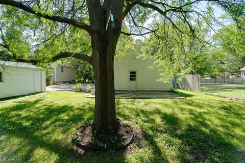 702 N Linden St, Normal, IL 61761 photo 29