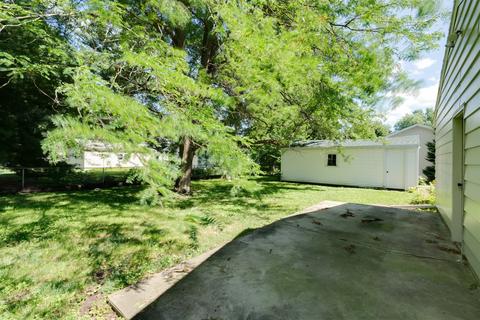 702 N Linden St, Normal, IL 61761 photo 26