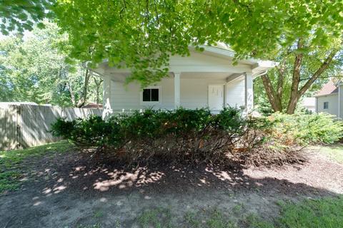 702 N Linden St, Normal, IL 61761 photo 4