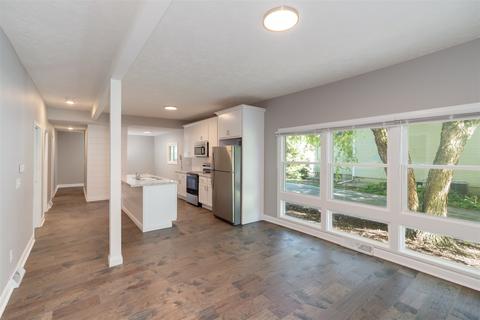 702 N Linden St, Normal, IL 61761 photo 6