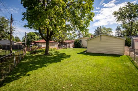 3746 Sangamon St, Steger, IL 60475 photo 17