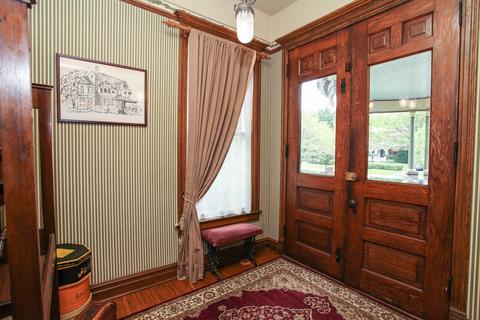 705 Broadway, Normal, IL 61761 photo 10