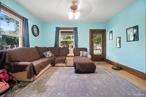 454 Morgan St, Elgin, IL 60123 photo 5