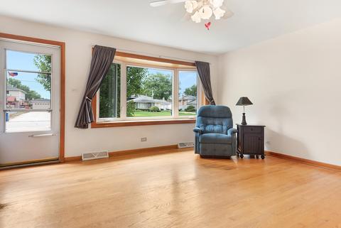 7906 W 75th St, Bridgeview, IL 60455 photo 9
