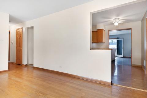 7906 W 75th St, Bridgeview, IL 60455 photo 10