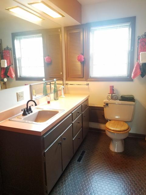 725 Bangs St, Aurora, IL 60505 photo 21