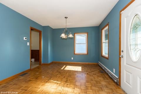 802 Read St, Lockport, IL 60441 photo 4