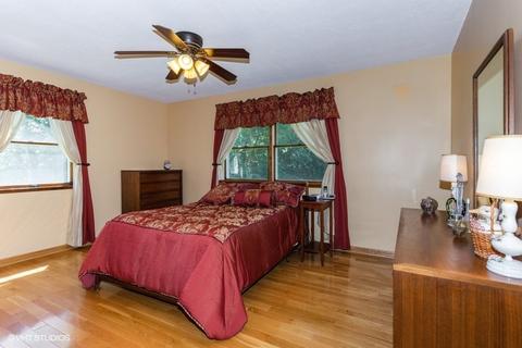 2068 Bell Rd, Minooka, IL 60447 photo 15