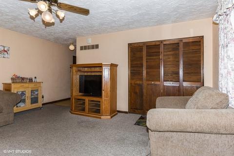 2068 Bell Rd, Minooka, IL 60447 photo 14