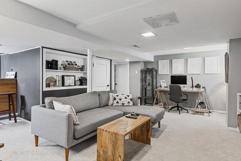 1542 Pitner Ave, Evanston, IL 60201 photo 18