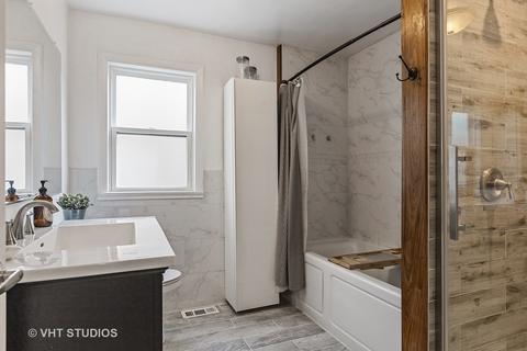1542 Pitner Ave, Evanston, IL 60201 photo 10
