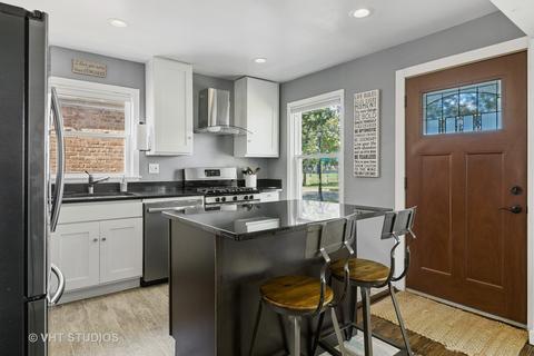1542 Pitner Ave, Evanston, IL 60201 photo 6