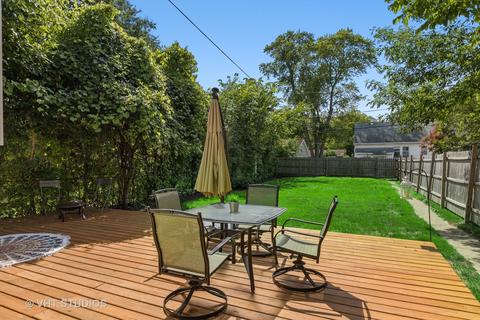 1542 Pitner Ave, Evanston, IL 60201 photo 3