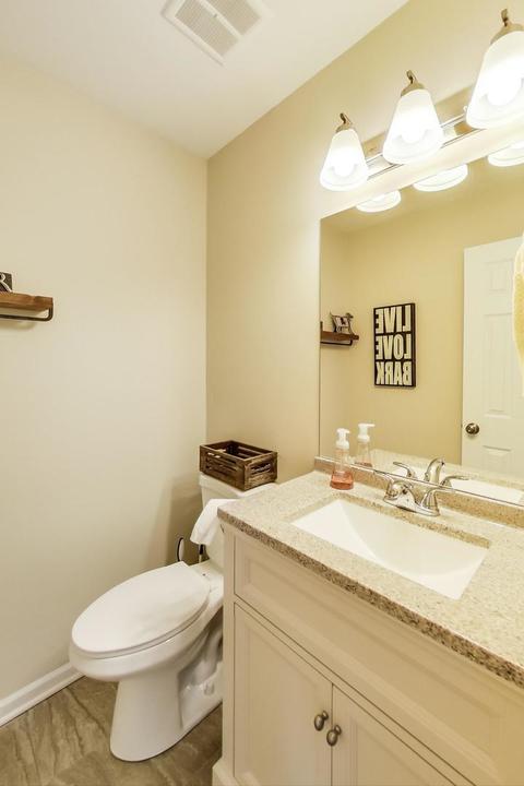 919 Vera Ln, Wheeling, IL 60090 photo 17