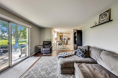 919 Vera Ln, Wheeling, IL 60090 photo 11