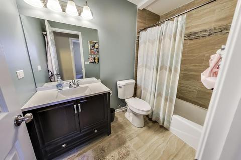 919 Vera Ln, Wheeling, IL 60090 photo 18