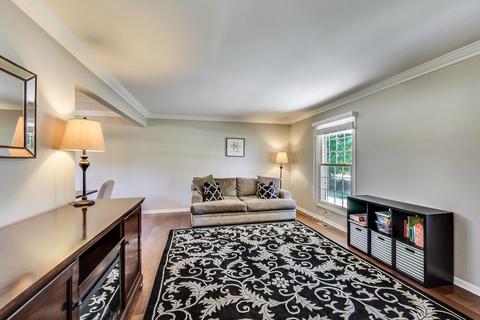 919 Vera Ln, Wheeling, IL 60090 photo 6