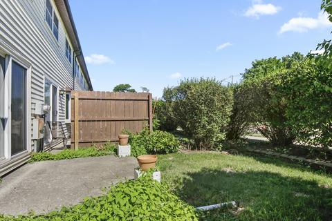 1711 King Dr #C, Normal, IL 61761 photo 23