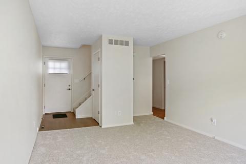 1711 King Dr #C, Normal, IL 61761 photo 4