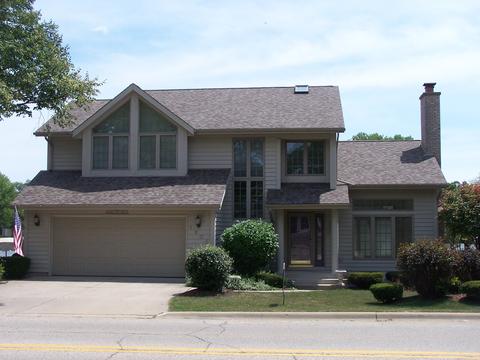 1604 N Riverside Dr, Mchenry, IL 60050 photo 1