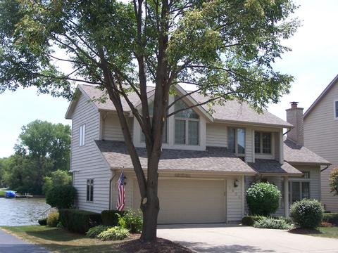 1604 N Riverside Dr, Mchenry, IL 60050 photo 2