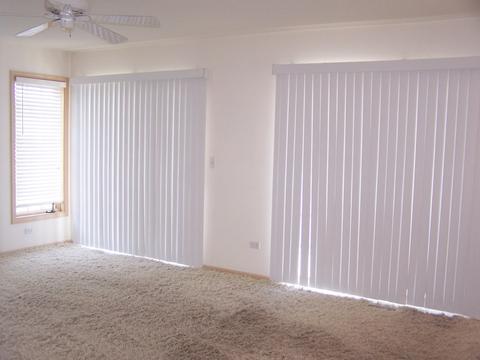 1604 N Riverside Dr, Mchenry, IL 60050 photo 9