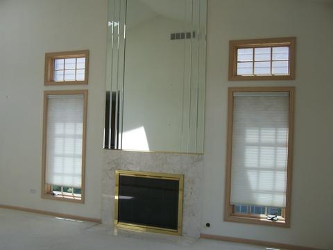 1604 N Riverside Dr, Mchenry, IL 60050 photo 3