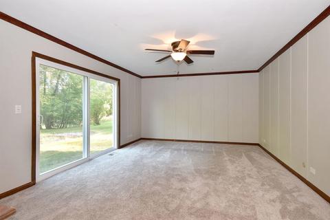 212 King Arthur Ct, Elgin, IL 60120 photo 9