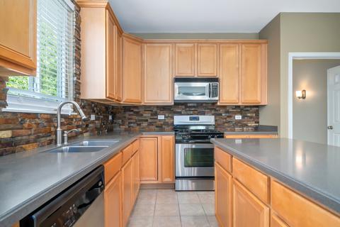 25505 Pavilion Pl, Plainfield, IL 60585 photo 7