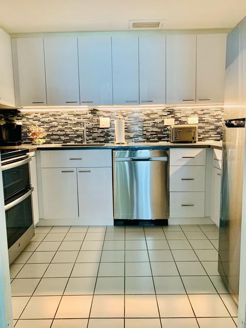 175 E Delaware Pl #8106, Chicago, IL 60611 photo 9