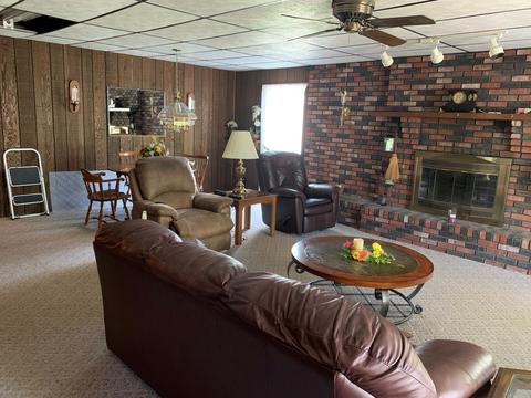 2021 Melba Pl, Peru, IL 61354 photo 12