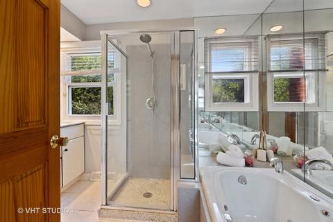 2901 Cherry Ln, Northbrook, IL 60062 photo 9