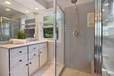 2901 Cherry Ln, Northbrook, IL 60062 photo 8