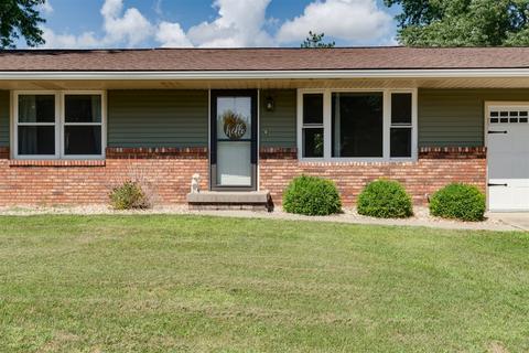 310 Browne Ct, Normal, IL 61761 photo 2