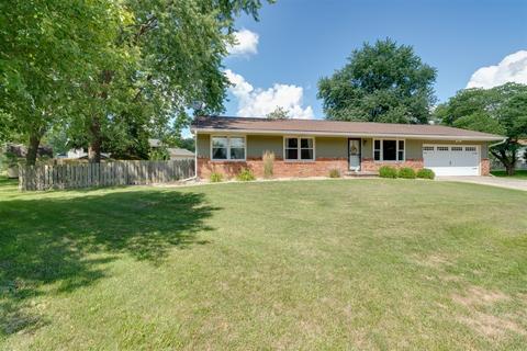 310 Browne Ct, Normal, IL 61761 photo 3