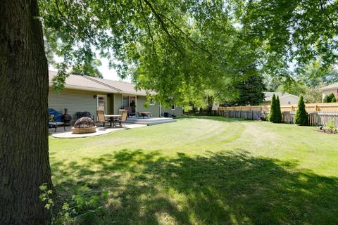 310 Browne Ct, Normal, IL 61761 photo 36