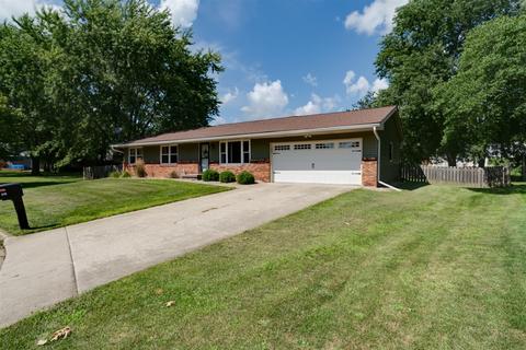 310 Browne Ct, Normal, IL 61761 photo 4