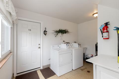 8145 Ogden Ave #3S, Lyons, IL 60534 photo 10