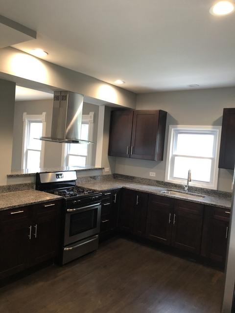 715 Sexton St, Aurora, IL 60505 photo 5