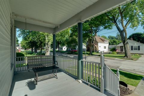 1018 12 Front St, Bloomington, IL 61701 photo 4